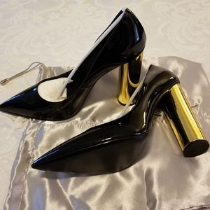 NWT Giuseppe Zanotti Patent Leather Pumps